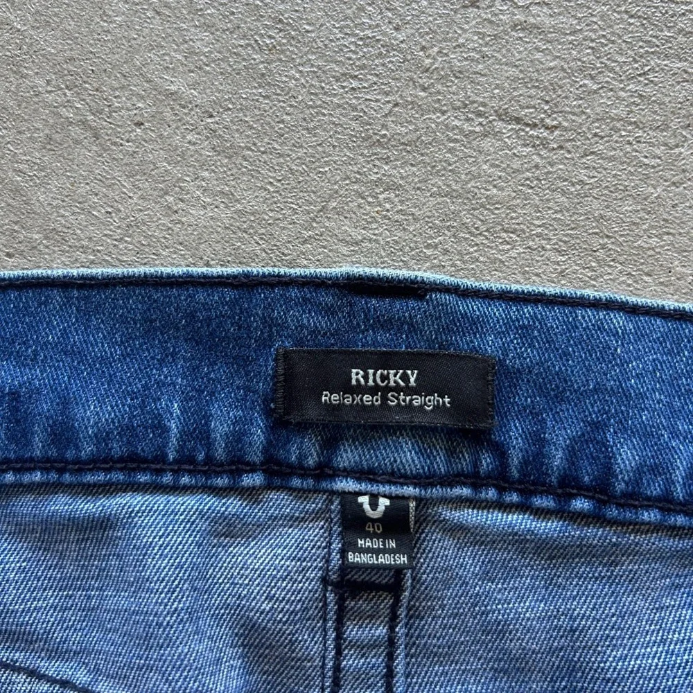 True Religion Jeans Size 40x34 Blue Medium Wash Denim Ricky Relaxed Straight